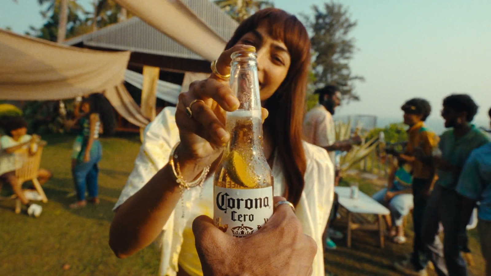 Corona · Holi